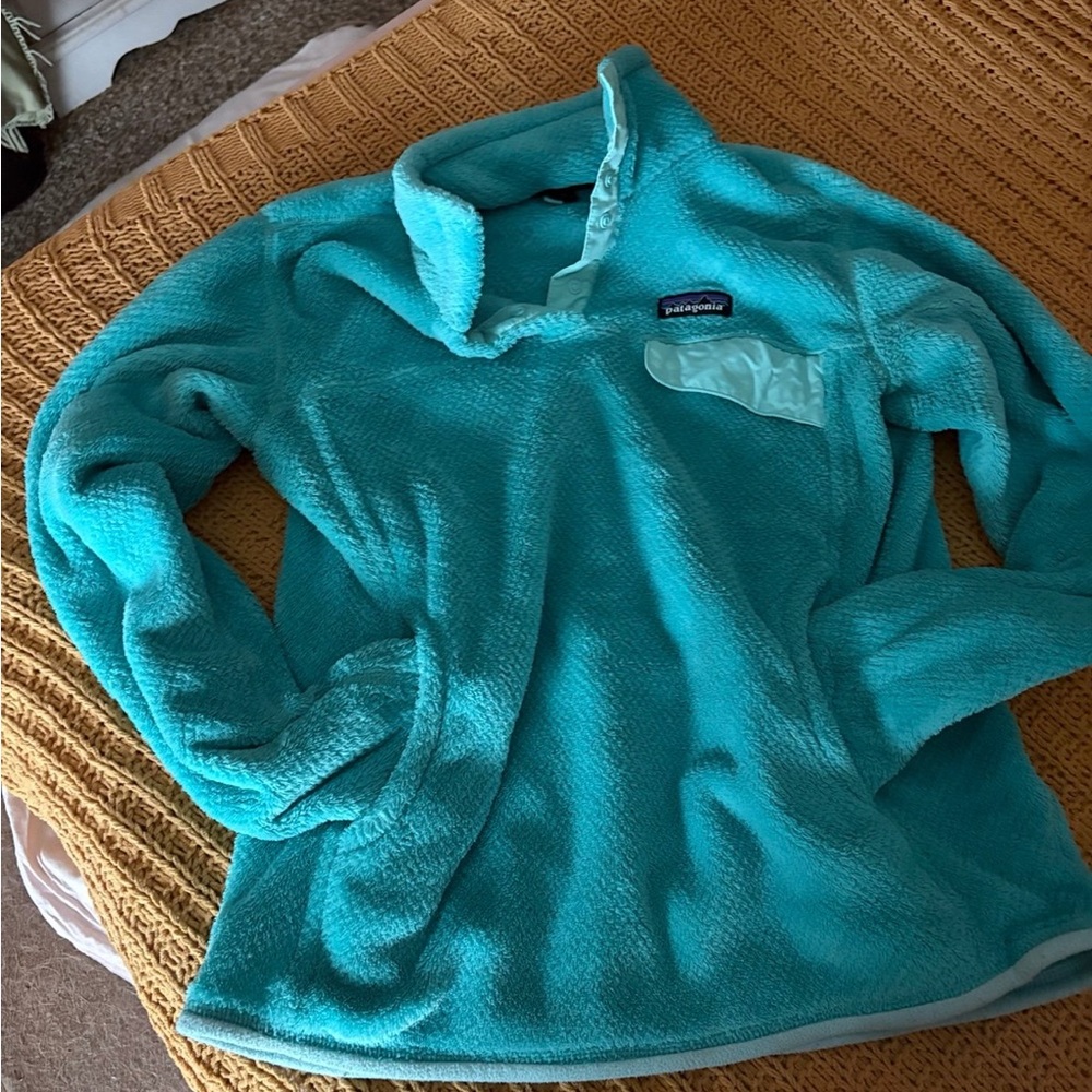 Patagonia Aqua Blue Fleece Pullover